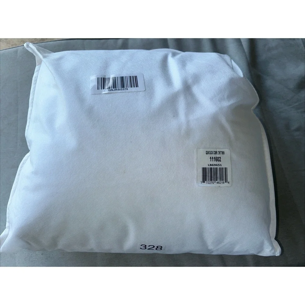 $284 Quince All-Season Luxe Goose Down Comforter Twin